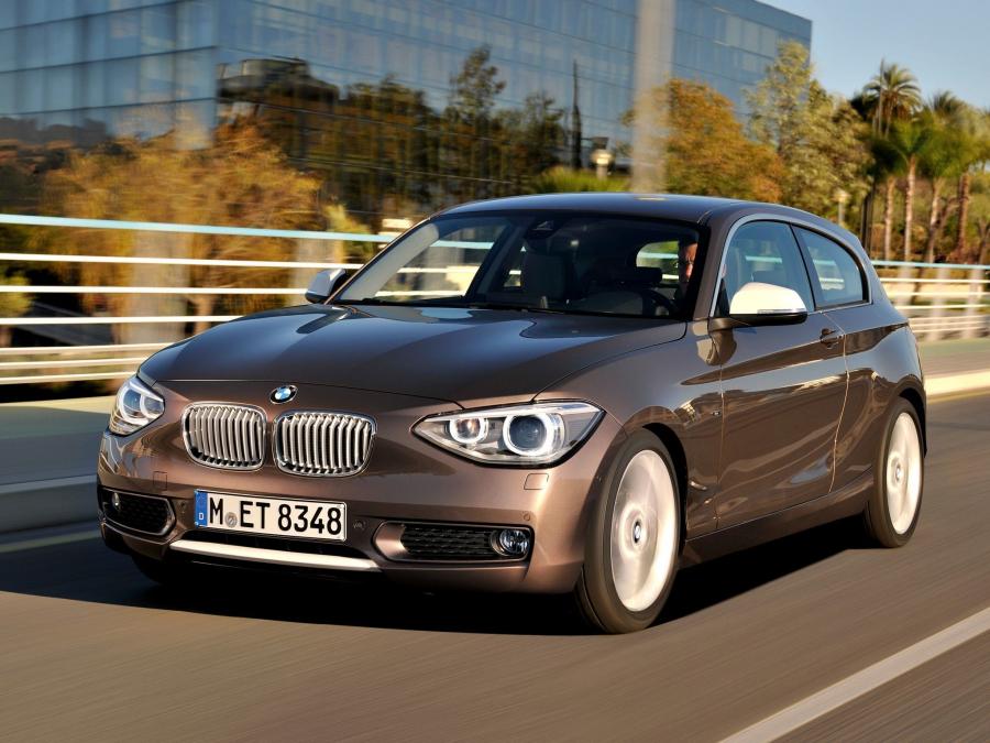  BMW 125d 3-Door Urban Line 2012 года  (фото 1 из 16)